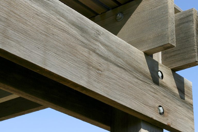 Pergola posts and rafters with bolt, What Size Carriage Bolts For Building A Pergola?